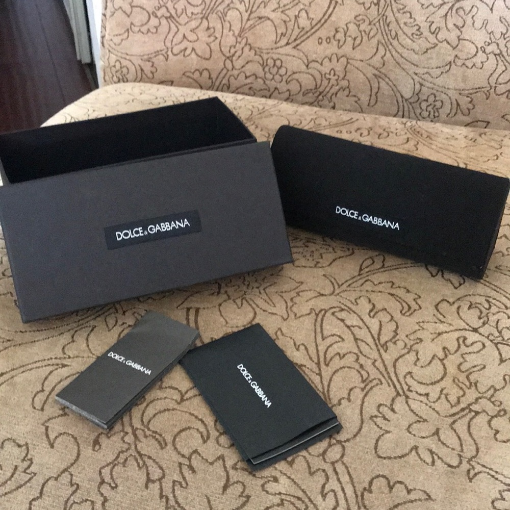 Dolce &Gabbana shade/glasses case